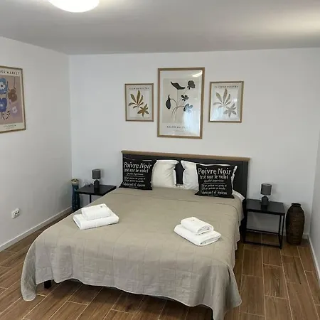 Apartament Victory Gardens Bukareszt