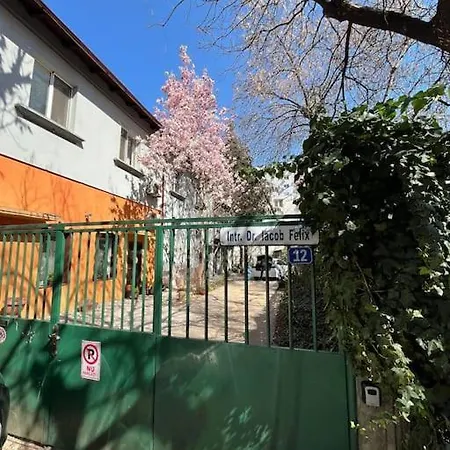 Apartament Victory Gardens Bukareszt